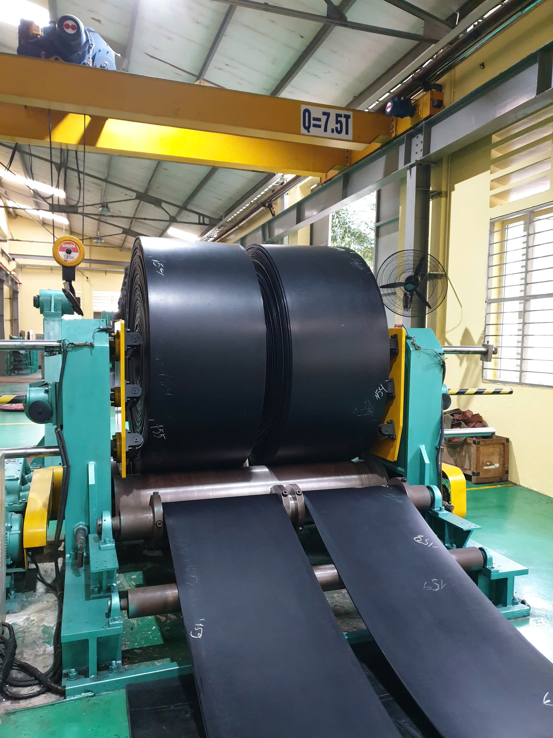 Băng tải cao su chịu dầu